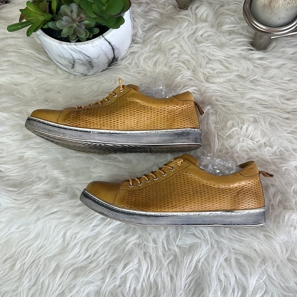 Andrea Conti Taupe/Tan Leather Distressed Wear Lived In Finish Size EU 37 - Picture 5 of 14